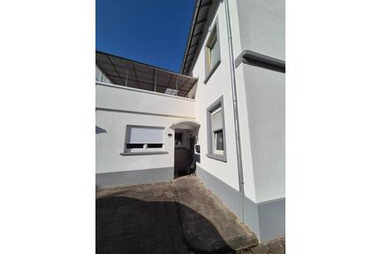 Doppelhaushälfte in Friedberg – Großzügiges Wohnen auf ca. 200 m² - Friedberg (Hessen)