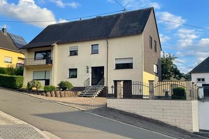 Freistehendes Ein- bzw. Zweifamilienhaus von Privat - Blankenrath