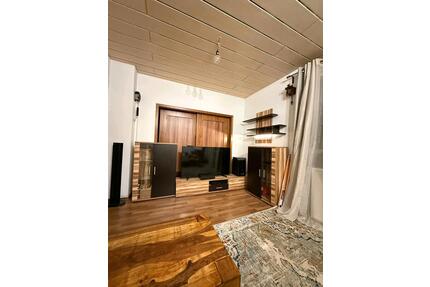 3 ZKB Wohnung mit Wintergarten 1.OG in kleinem mehrfamilienhaus - Völklingen