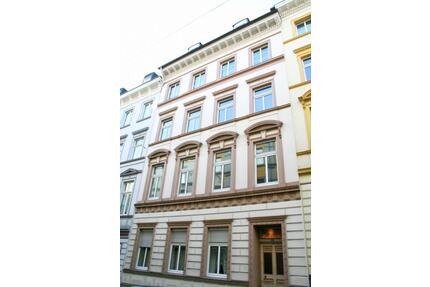 Lichtdurchflutete 3-Zimmerwohnung im gepflegten Altbau direkt an der Nordbahntrasse - Wuppertal Elberfeld