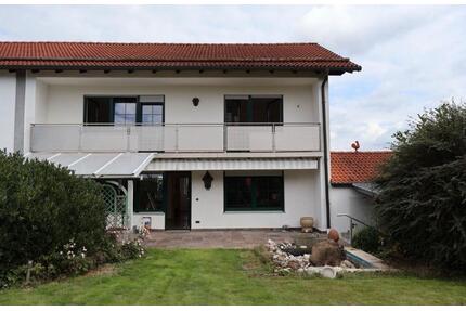 Doppelhaushälfte mit Garage und Garten in Taufkirchen Vils - Taufkirchen (Vils)