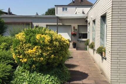Bungalow, 2 Zimmer,Küche,Abstellraum,Diele,Bad ,ruhig gelegen - Moers Moers-Mitte