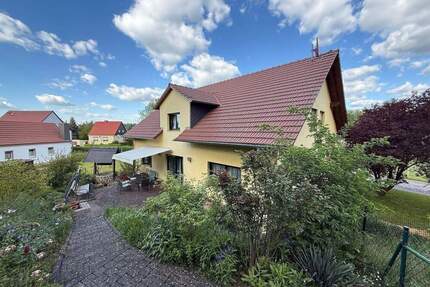 +++ Schönes großes Einfamilienhaus in mitten der Natur in Wengelsdorf +++ - Weißenfels