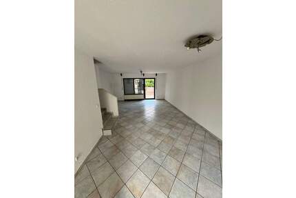 Reihenmitelhaus in schöner und ruhiger Wohnlage von Ruchheim - Ludwigshafen