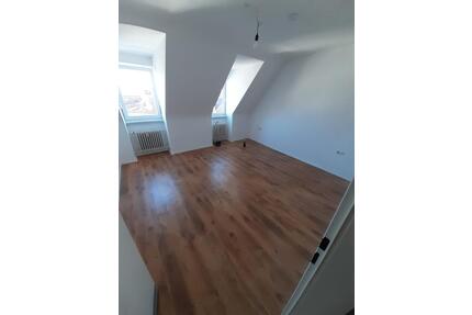 Wohnungsanzeige – 3-Zimmer-Dachgeschosswohnung in Wetter - Wetter (Hessen)