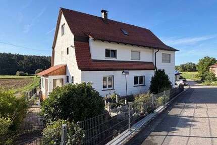 Haus zum Kaufen in Roth 640.000,00 € 253.89 m²