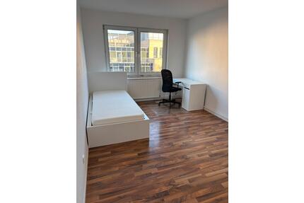 Teilmöblierte WG-geeignete 4-Zimmer-Wohnung in Rheinufernähe - Mainz Oberstadt