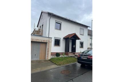 Freistehendes Einfamilienhaus zum Verkauf - Ebersdorf bei Coburg