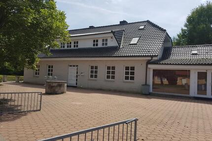 Großzügiges Mehrfamilienhaus MFH 3 WE Kamin PV-Anlage - Seehausen (Altmark)