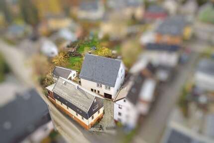 Haus zum Kaufen in Rosenthal am Rennsteig 89.900,00 € 139.4 m²