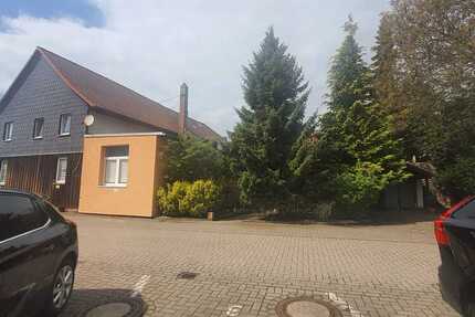 Dreifamilien Haus mit Aufbaureserve - Diekholzen