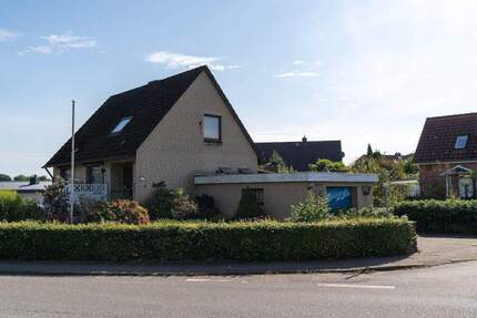 Einfamilienhaus, ca. 102,94m² Wohnfläche, ca. 56,03m² Nutzfläche auf ca. 591m² Grund in 22941 Hammoor