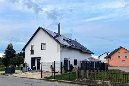 Haus zum Mieten in Nordendorf 1.600,00 € 128 m²