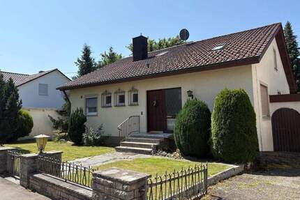 Charmantes Einfamilienhaus mit Einliegerwohnung und Garten - Sigmaringen