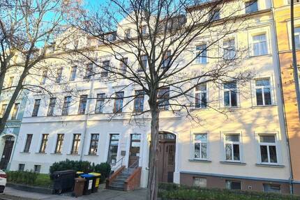 Helle und ruhige 3-Raum-Wohnung in einem liebevoll sanierten Gründerzeithaus im Stadtteil Chemnitz Hilbersdorf