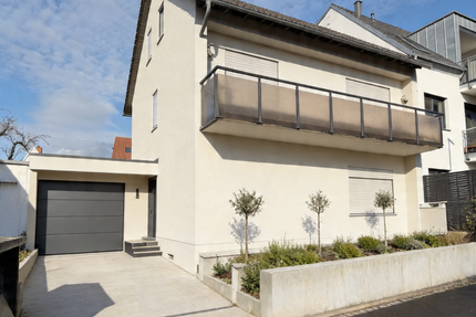 Haus zum Kaufen in Thüngersheim 579.000,00 € 271 m²