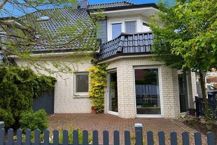 Ihr neues IMMOBILIEN QUARTIER: Dem Meer so nah! Schöne DHH mit 2 Terrassen & Balkon in Steinhude - Wunstorf / Steinhude