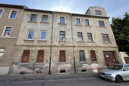 Viel Arbeit - Kleines Geld - 12.000,00&nbsp;EUR Kaufpreis, ca.&nbsp; 353,90&nbsp;m&sup2;&nbsp;Wohnfl&auml;che in Meuselwitz (PLZ: 04610)