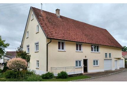 Einfamilienhaus Bauernhaus - 208.000,00&nbsp;EUR Kaufpreis, ca.&nbsp; 190,00&nbsp;m&sup2; in Schömberg (PLZ: 72355)