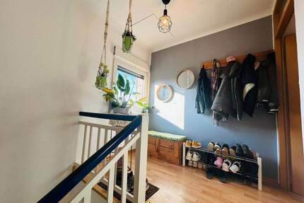 Zwei Wohnbereiche, ein harmonisches Zuhause - Familienfreundlich mit Panoramablick in Püttlingen - Püttlingen / Ritterstraße