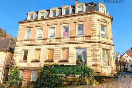 Haus zum Kaufen in Bad Berneck im Fichtelgebirge 210.000,00 € 465 m²