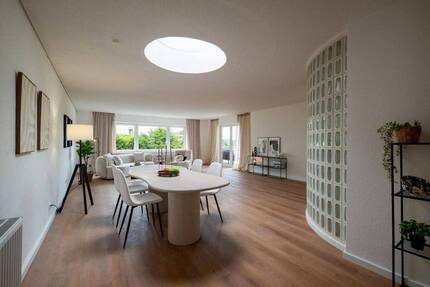 ALLES ECHT: Vollrenoviertes Reihenendhaus mit Feldblick in WI-Breckenheim - Wiesbaden