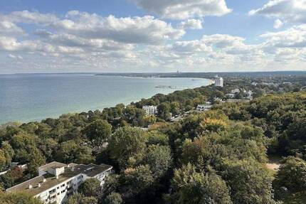 Seeblick 2-Zimmer-Appartement - 495.000,00&nbsp;EUR Kaufpreis, ca.&nbsp; 75,00&nbsp;m&sup2;&nbsp;Wohnfl&auml;che in Timmendorfer Strand (PLZ: 23669)