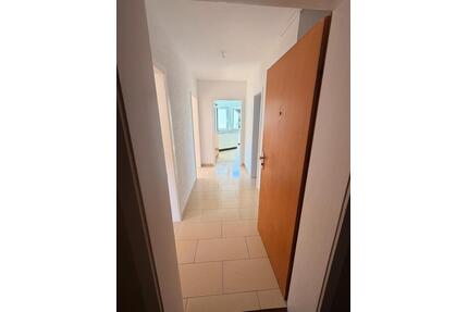Dachgeschosswohnung in Niedersessmar - Gummersbach Berstig Süd