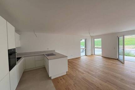 5,5-Zimmer-Erdgeschosswohnung mit Garten und Küche sucht einen Erstmieter - Bad Wimpfen