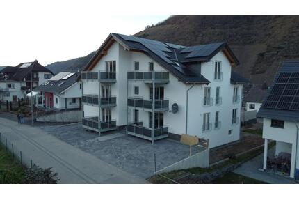 Dachgeschosswohnung Neubau mit Küche - Bruttig-Fankel