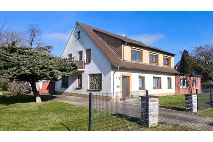 Privat: Zweifamilienhaus in Espelkamp am Waldrand, frei ab 15.03