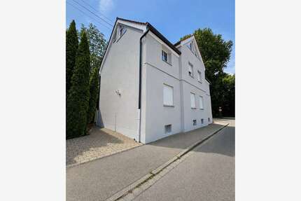 Haus zum Kaufen in Augsburg 880.000,00 € 247.22 m²