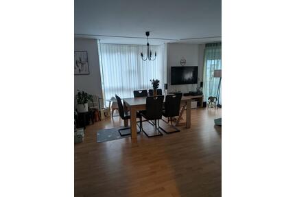 3-Zimmer-Wohnung - 1.250,00&nbsp;EUR Kaltmiete, ca.&nbsp; 90,00&nbsp;m&sup2; in Regensburg (PLZ: 93051) Ganghofersiedlung