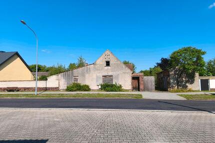 GrundstückHaus zum Kauf - 30.000,00&nbsp;EUR Kaufpreis, ca.&nbsp; 60,00&nbsp;m&sup2; in Finsterwalde (PLZ: 03238)
