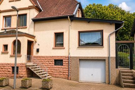 Doppelhaushälfte - 210.000,00&nbsp;EUR Kaufpreis, ca.&nbsp; 120,00&nbsp;m&sup2; in Völklingen (PLZ: 66333)