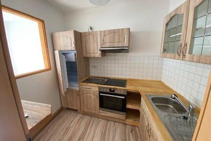 2-Zimmer-Wohnung inkl. EBK - 364,00&nbsp;EUR Kaltmiete, ca.&nbsp; 67,00&nbsp;m&sup2; in Bad Lobenstein (PLZ: 07356)