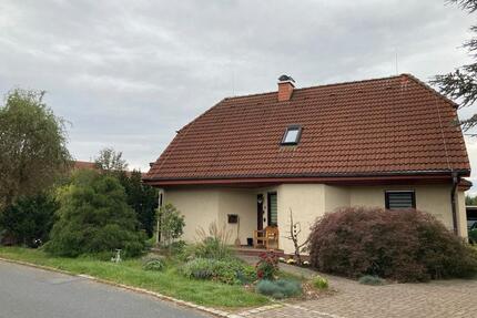 Einfamilienhaus in ruhiger Lage mit großen Garten, Kamin u. Sauna - Ebersbach