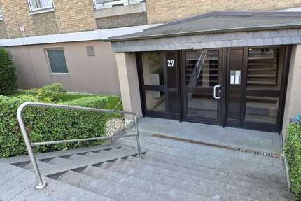 Wohnung zum Kaufen in Düsseldorf 199.900,00 € 81 m²