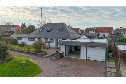 Großzügiges Einfamilienhaus mit Schwimmbad - Flensburg Nordstadt