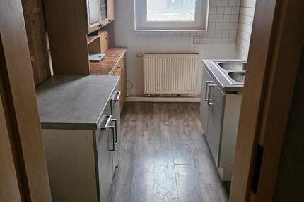 Schöne 3 Raumwohnung mit Balkon in Lengefeld - Menteroda