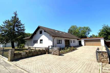 Haus zum Kaufen in Ilsfeld Auenstein 297.000,00 € 228 m² - Ilsfeld / Auenstein