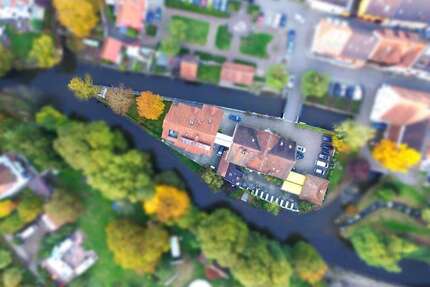 Haus zum Kaufen in Kenzingen 2.590.000,00 € 1045 m²