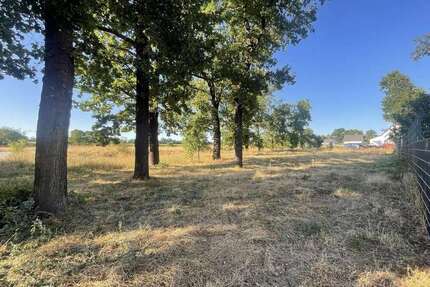 Grundstück zu verkaufen in Pegau 70.000,00 € 400 m²