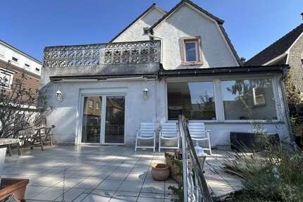 Haus zum Kaufen in Bischofsheim 529.500,00 € 171.24 m²