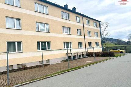 3-Raum-Wohnung mit Garage - ruhige Lage kurz vor Oberwiesenthal - Sehmatal-Neudorf!! - Sehmatal / Neudorf