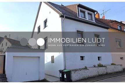 Flexibel nutzbare Doppelhaushälfte mit viel Platz & Entwicklungspotenzial Perfekt als Einfamilien- oder Mehrgenerationenhaus - Saarland - Quierschied Fischbach