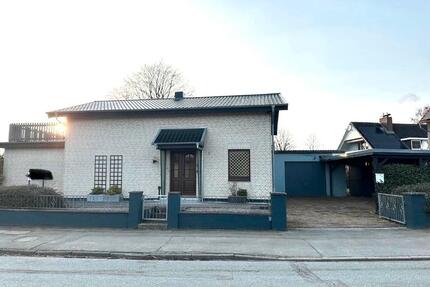 Gepflegtes Einfamilienhaus mit großen Grundstück zu verkaufen - Steinburg