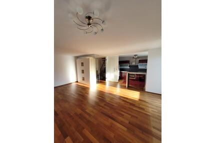 3,5 Zimmer sehr helle Maisonnette Wohnung in toller Lage mit gro - Sindelfingen