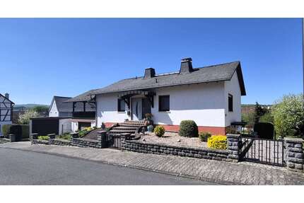 Haus zum Kaufen in Löhnberg 319.000,00 € 158 m²