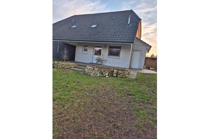 Doppelhaushälfte DHH - 300.000,00&nbsp;EUR Kaufpreis, ca.&nbsp; 114,00&nbsp;m&sup2; in Zeven (PLZ: 27404)